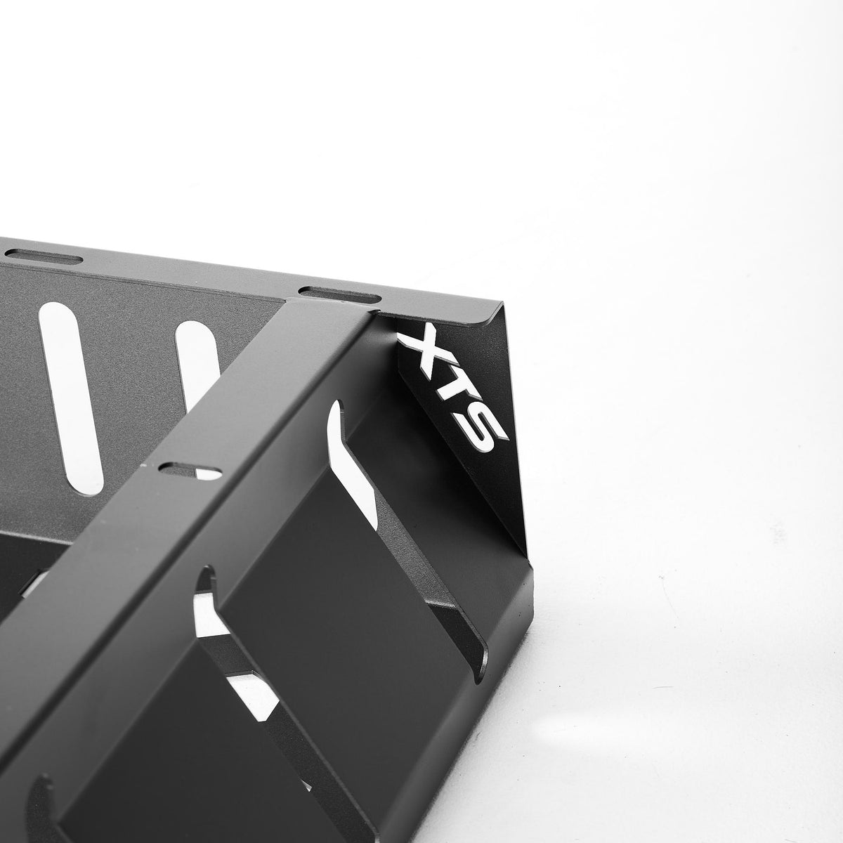 Full Lengthways Suspended Shelf
