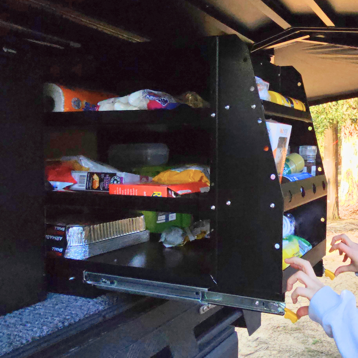 Slide-out pantry